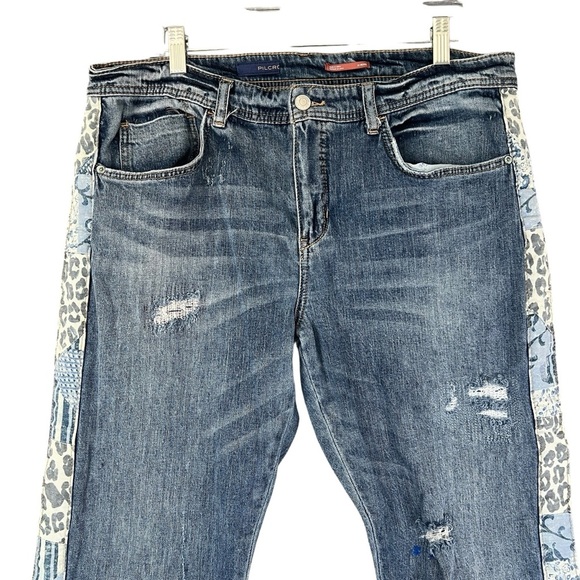 PILCRO Slim Boyfriend Crop Jeans Leopard Side Stripe Distressed Size 31P - Picture 2 of 14